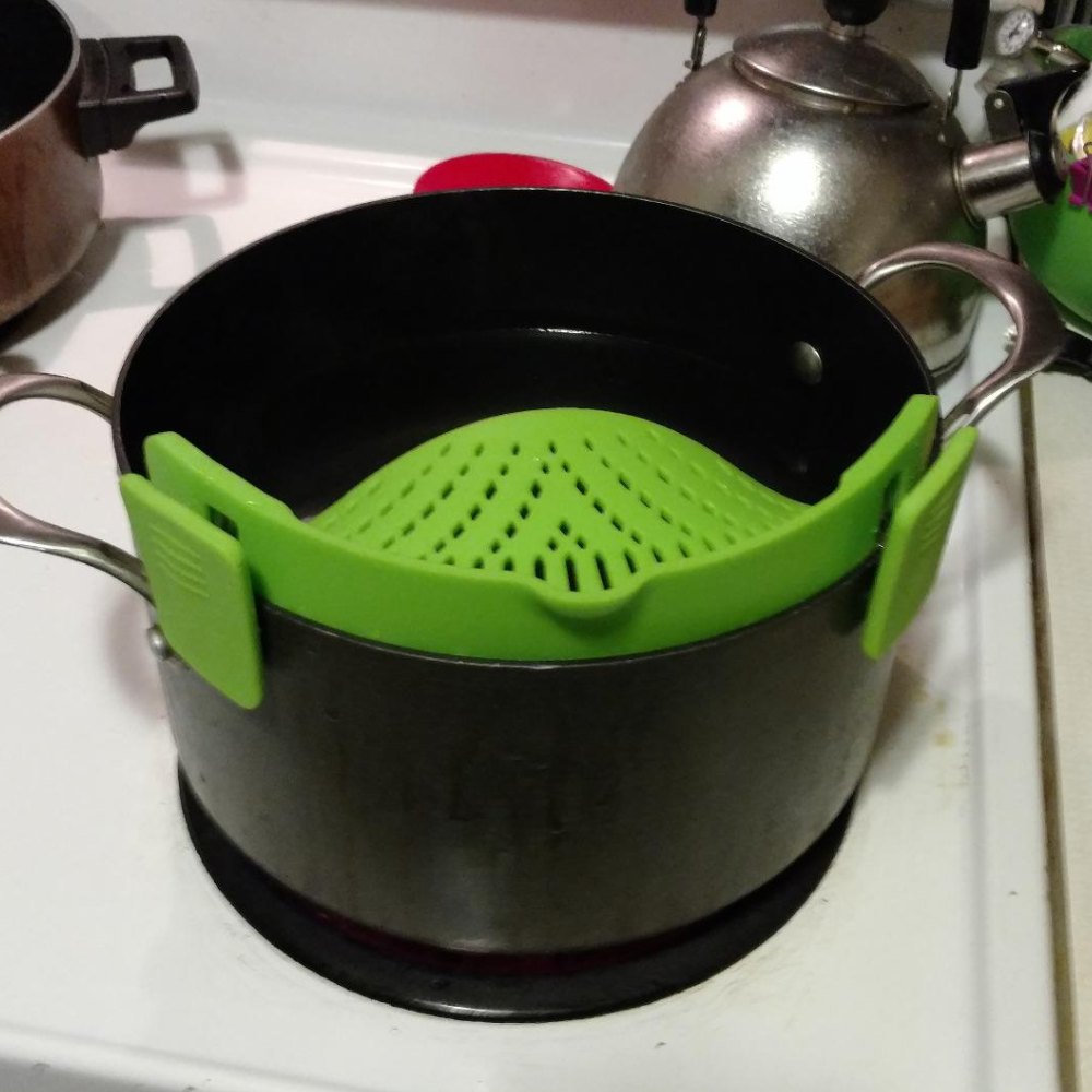 Strainer for pasta (Lime Green)