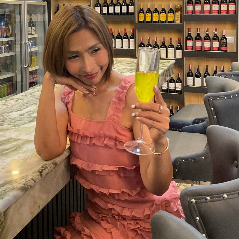 Plastic Champagne Flute: image 7